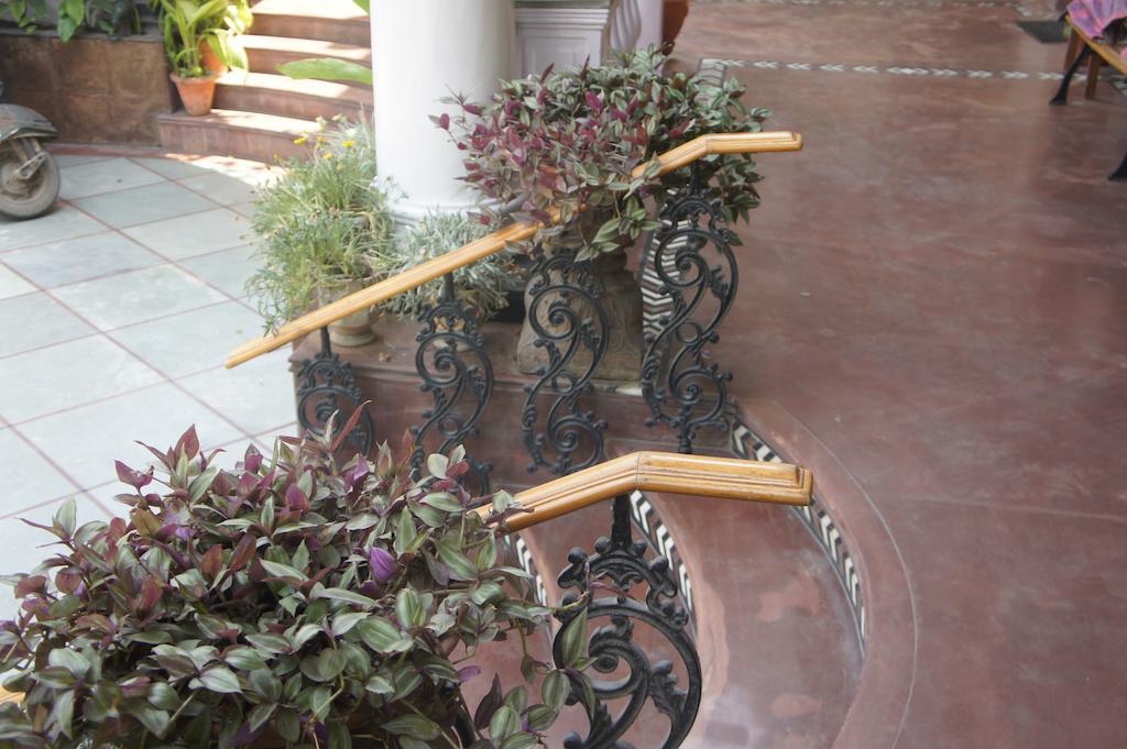 Sirohi House Új-Delhi Kültér fotó